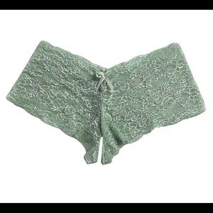 LAST ONE: Cheeky Lace Hipster Crotchless Boyshorts